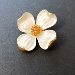 VTG Crown Trifari Dogwwod Brooch